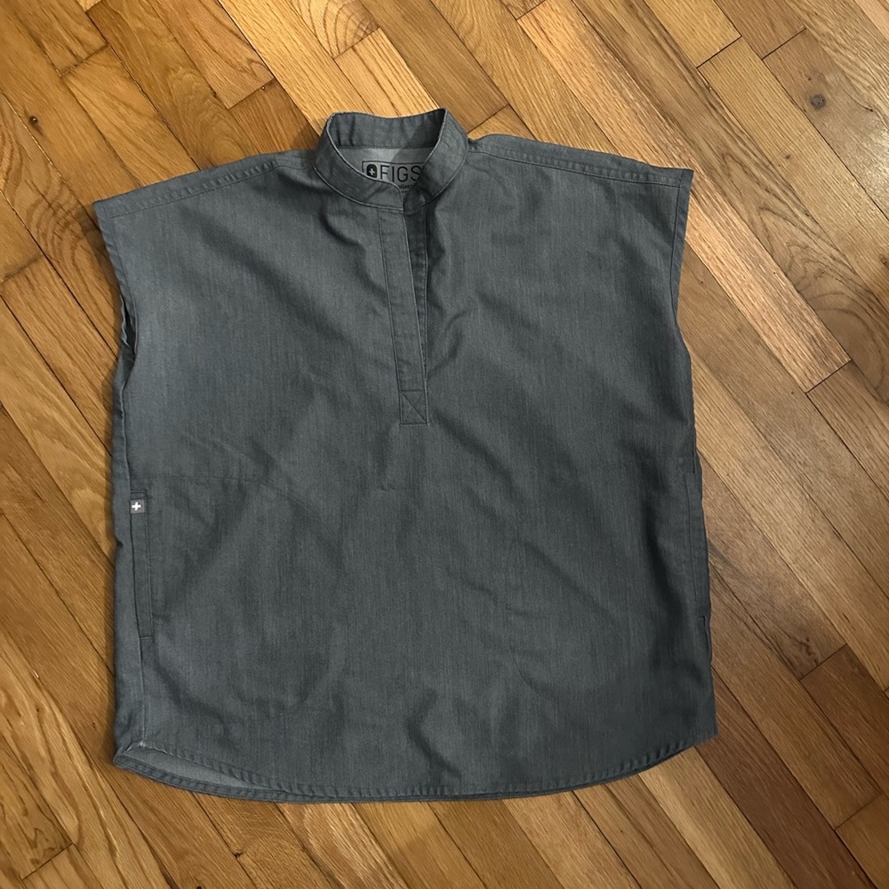 Figs Scrub Top
